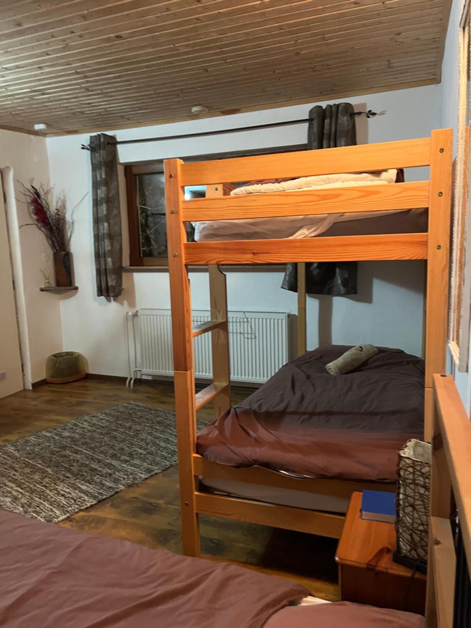 Mikulas Guest House Liptovský Mikuláš Exteriör bild