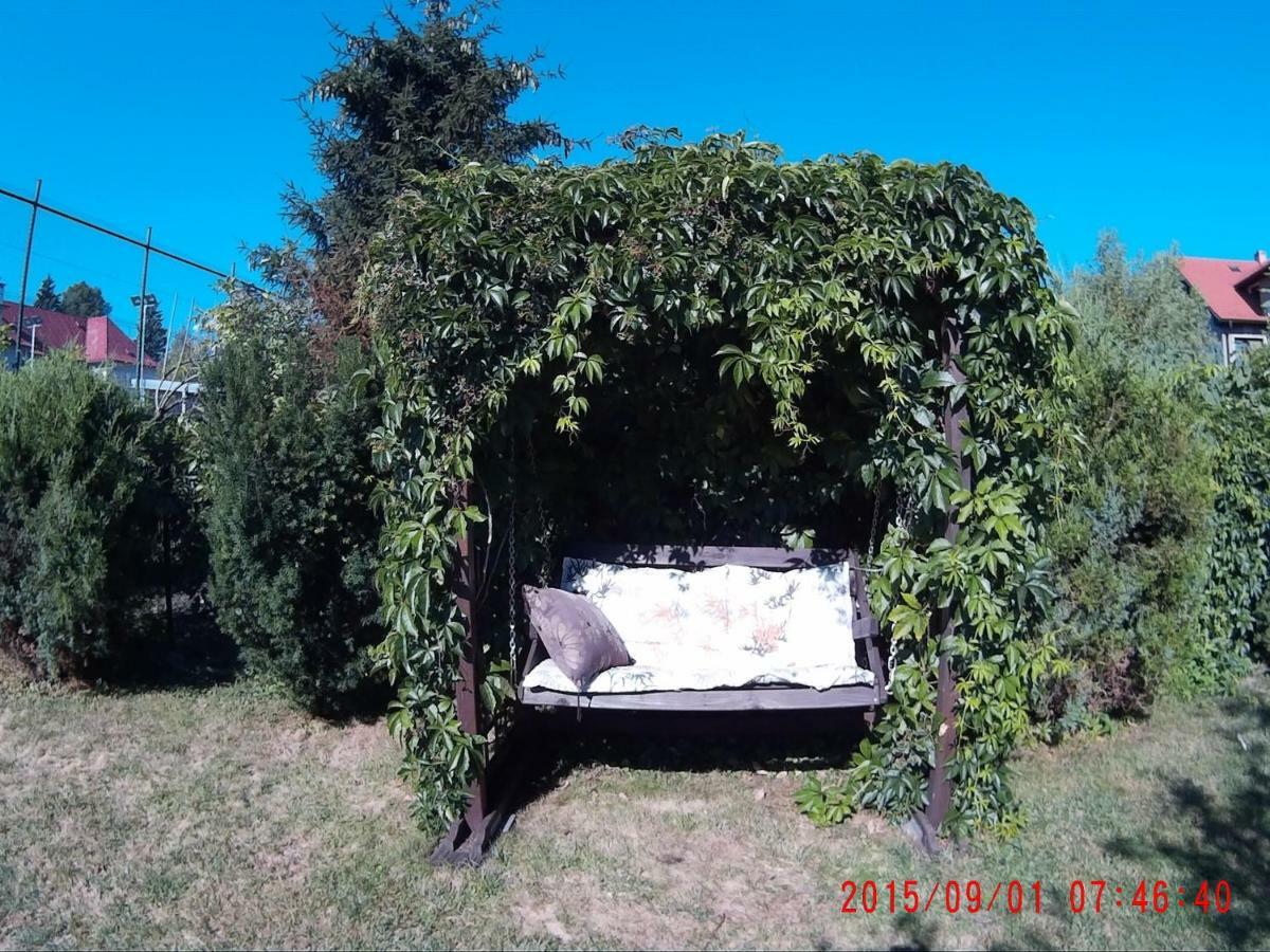 Mikulas Guest House Liptovský Mikuláš Exteriör bild