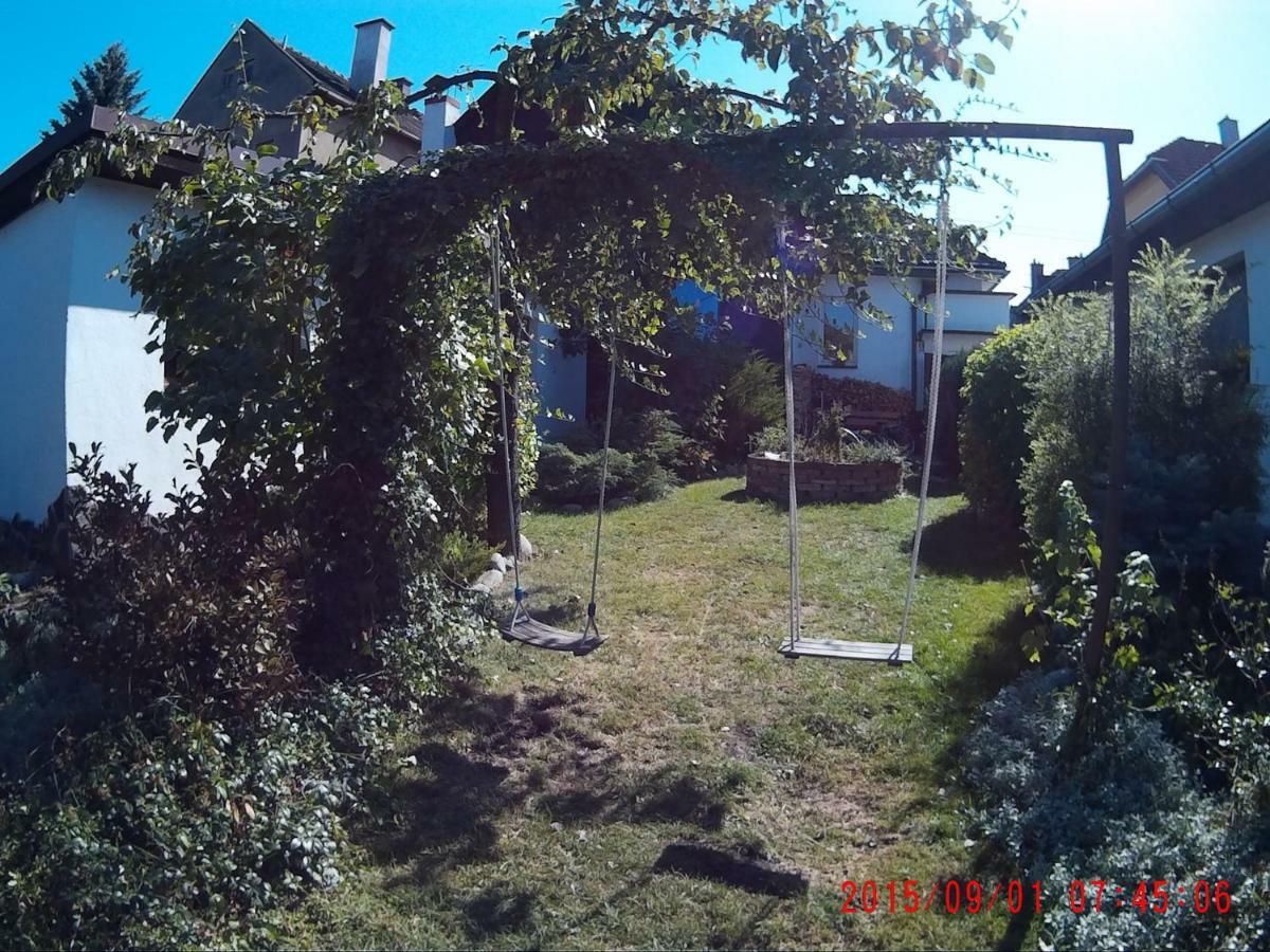 Mikulas Guest House Liptovský Mikuláš Exteriör bild